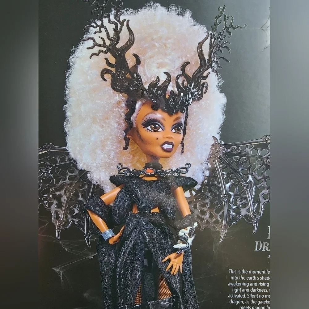 Monster High RuPaul Dragon Queen Doll Mattel Creations Fang Club 2022 NRFB